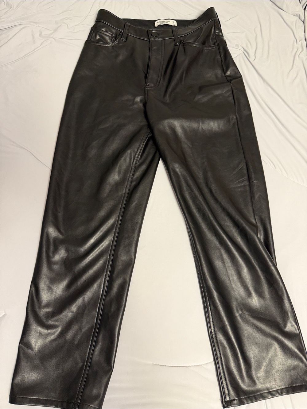 Abercrombie and Finch Black Faux Leather Straight-Leg Pants size 6